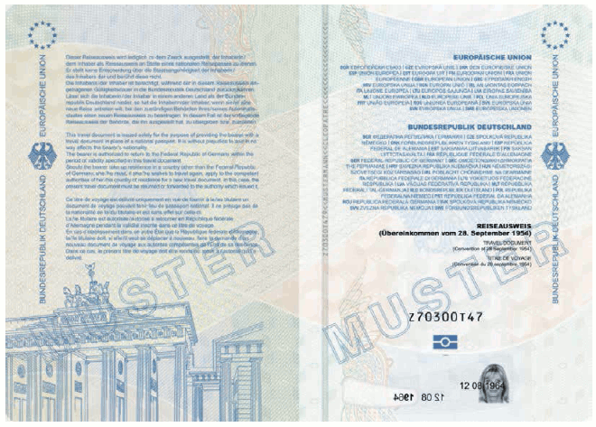 Ausweismuster Reiseausweis für Staatenlose, Vorsatz und Passkartentitelseite (BGBl. 2017 I S. 246)